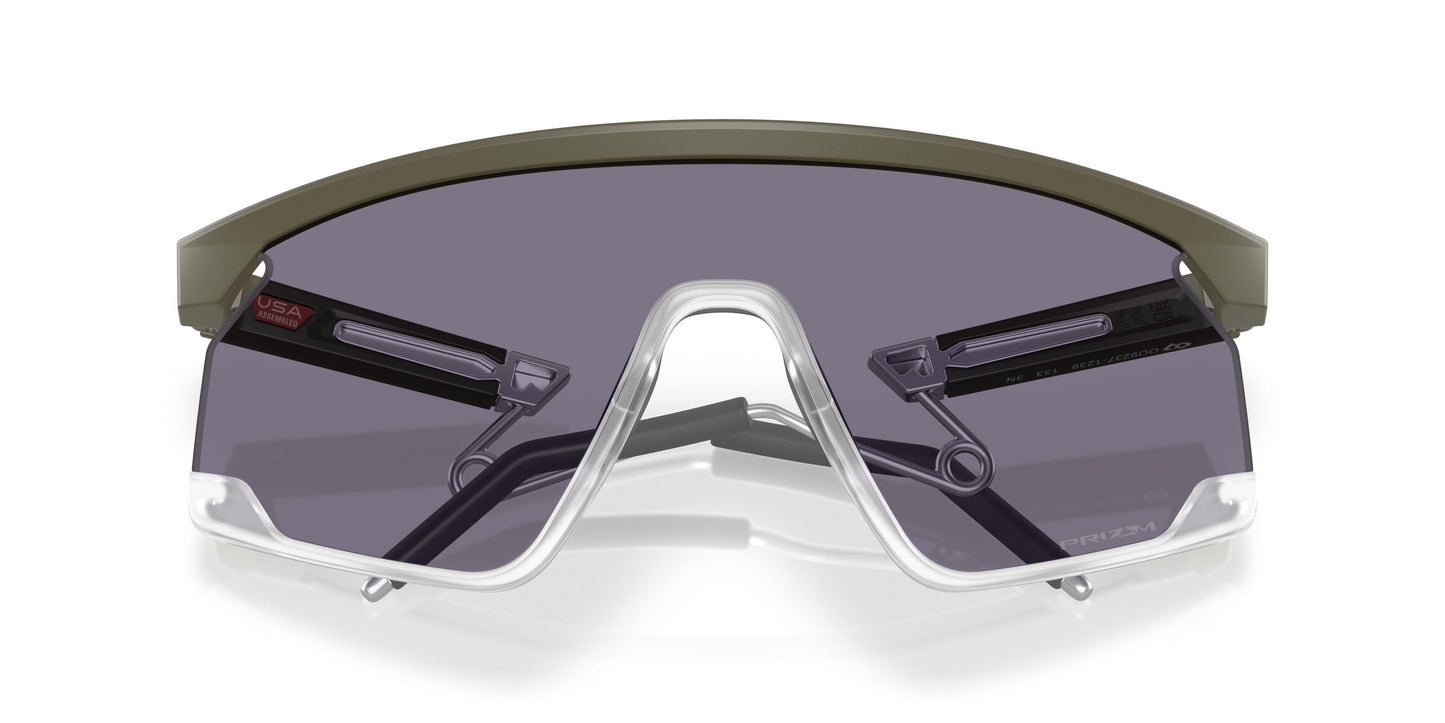 Oakley Bxtr Metal 9237 Sunglasses