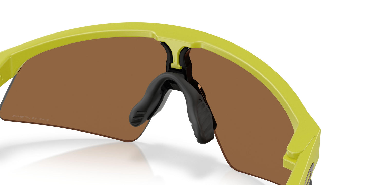 Oakley Resistor Sweep 9015 Sunglasses