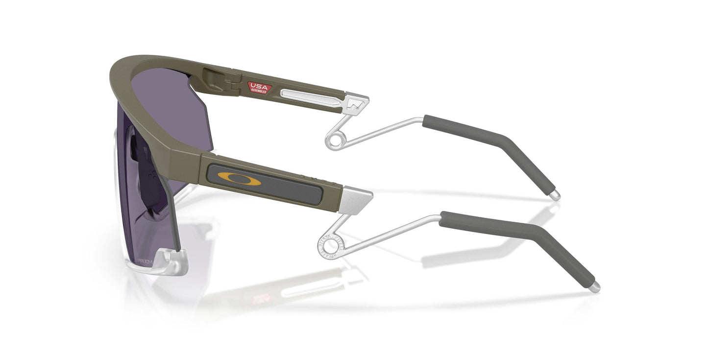 Oakley Bxtr Metal 9237 Sunglasses
