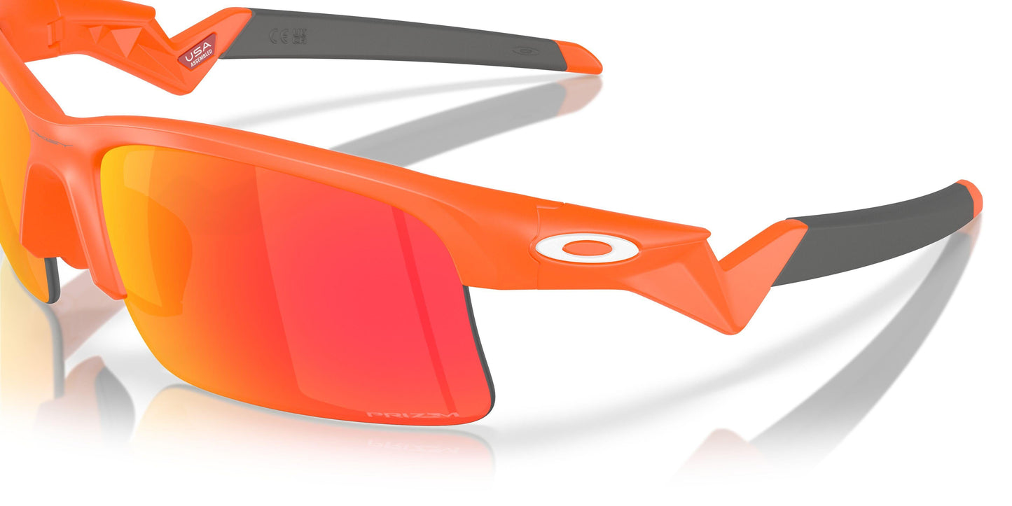 Oakley Capacitor 9013 Sunglasses