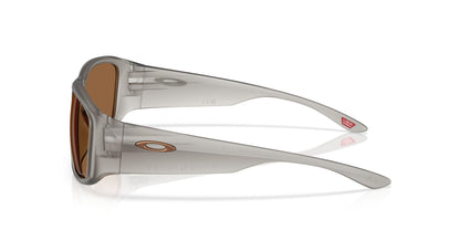 Oakley Tourniquet 9521 Sunglasses