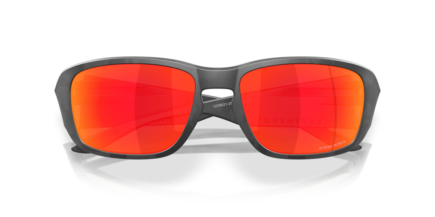 Oakley Tourniquet 9521 Sunglasses
