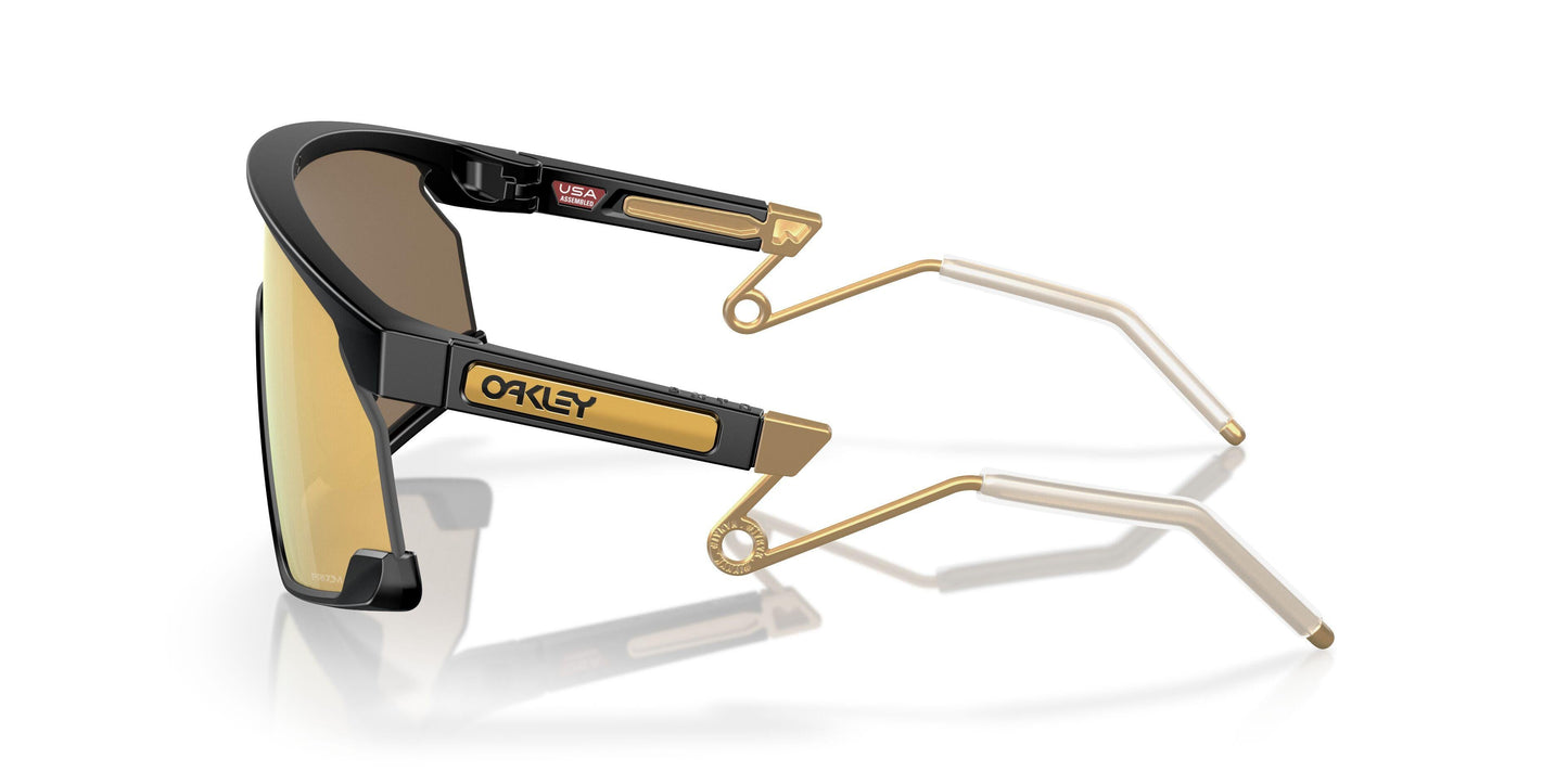 Oakley Bxtr Metal 9237 Sunglasses