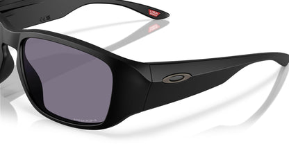 Oakley Tourniquet 9521 Sunglasses