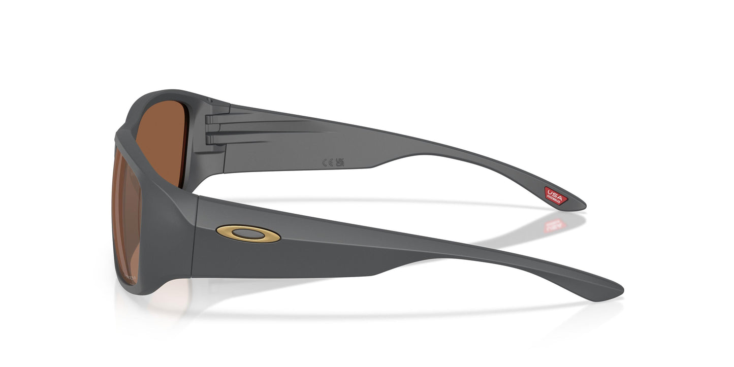 Oakley Tourniquet 9521 Sunglasses