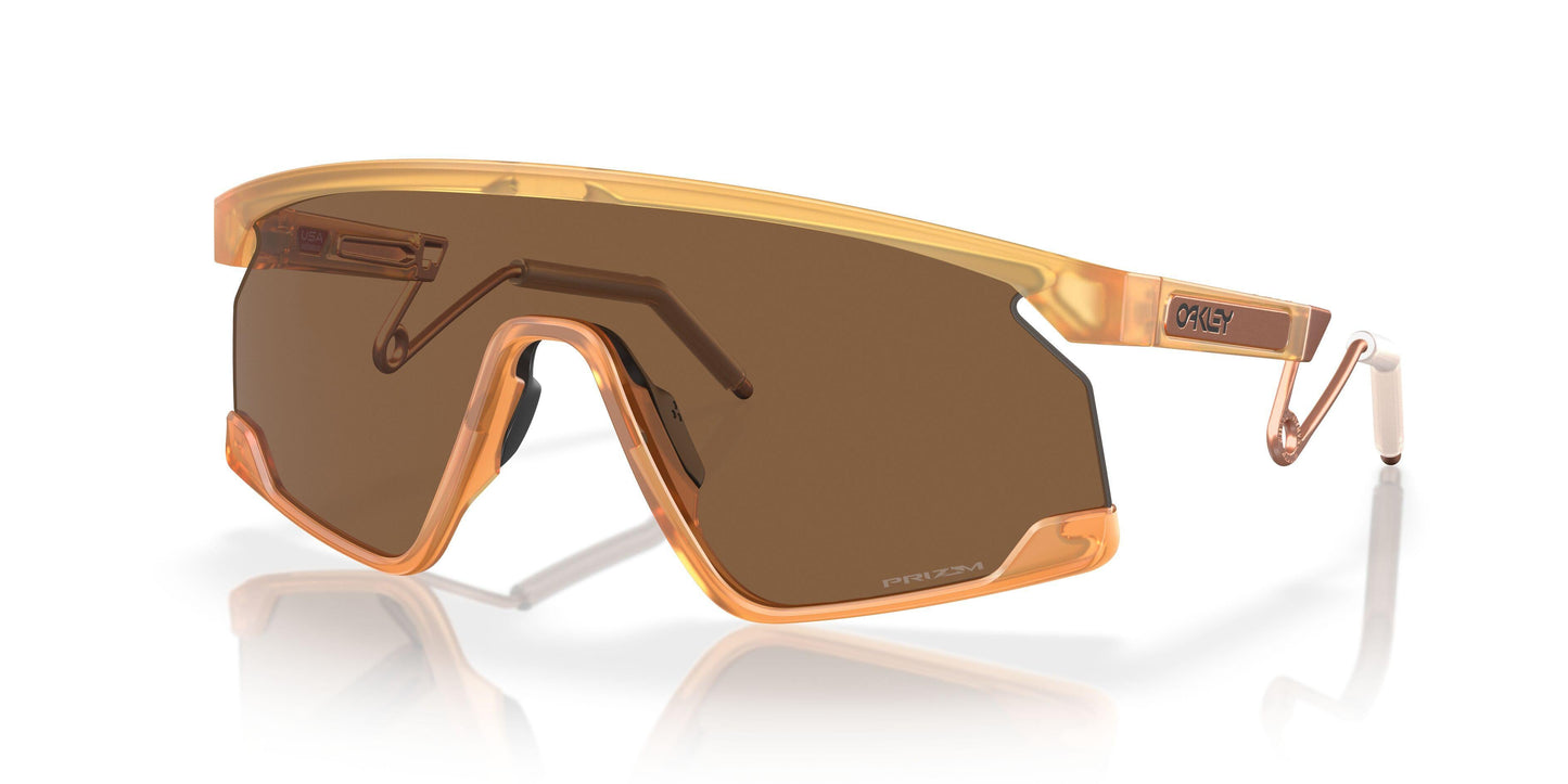 Oakley Bxtr Metal 9237 Sunglasses