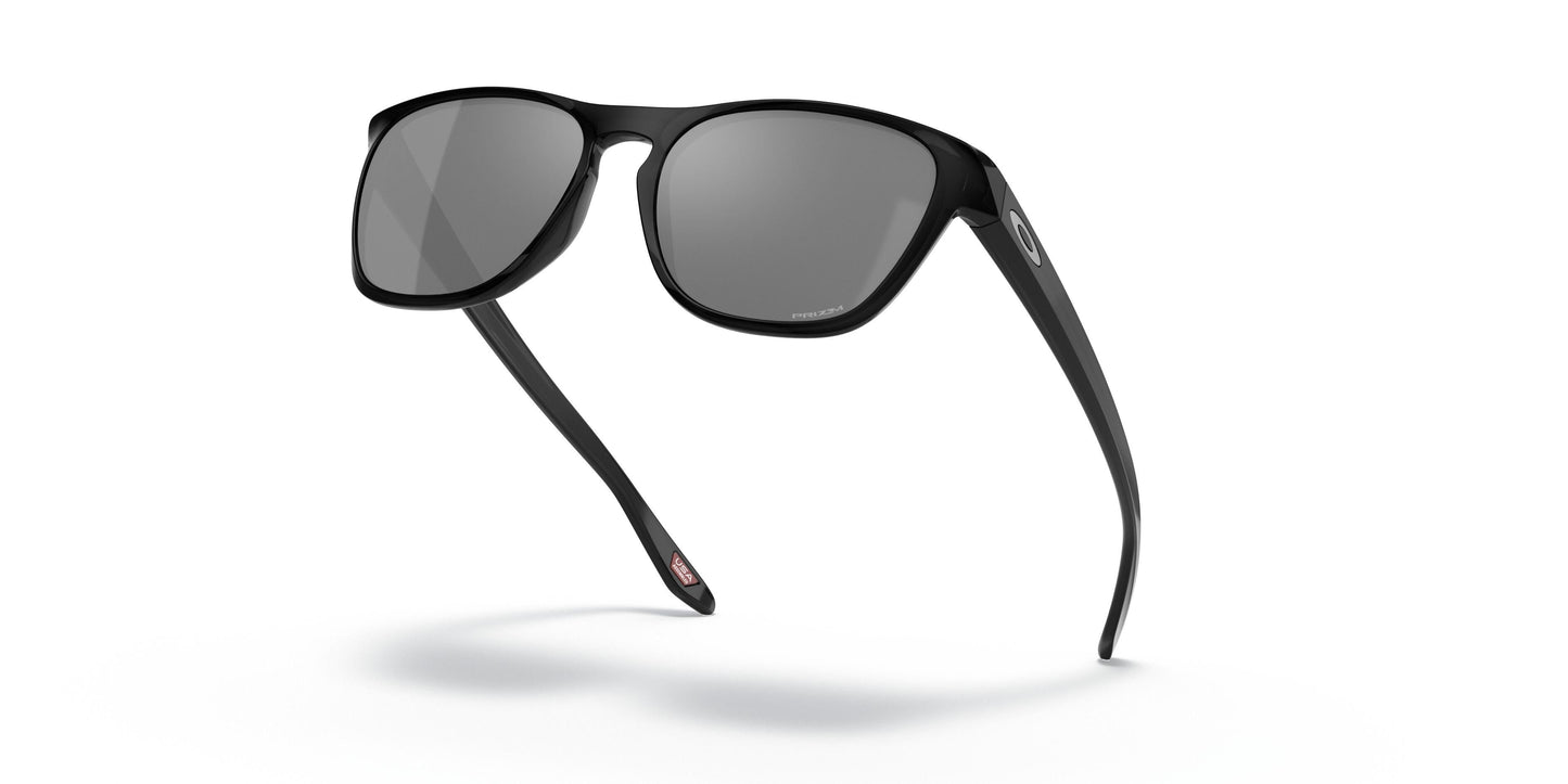 Oakley Manorburn 9479 Sunglasses