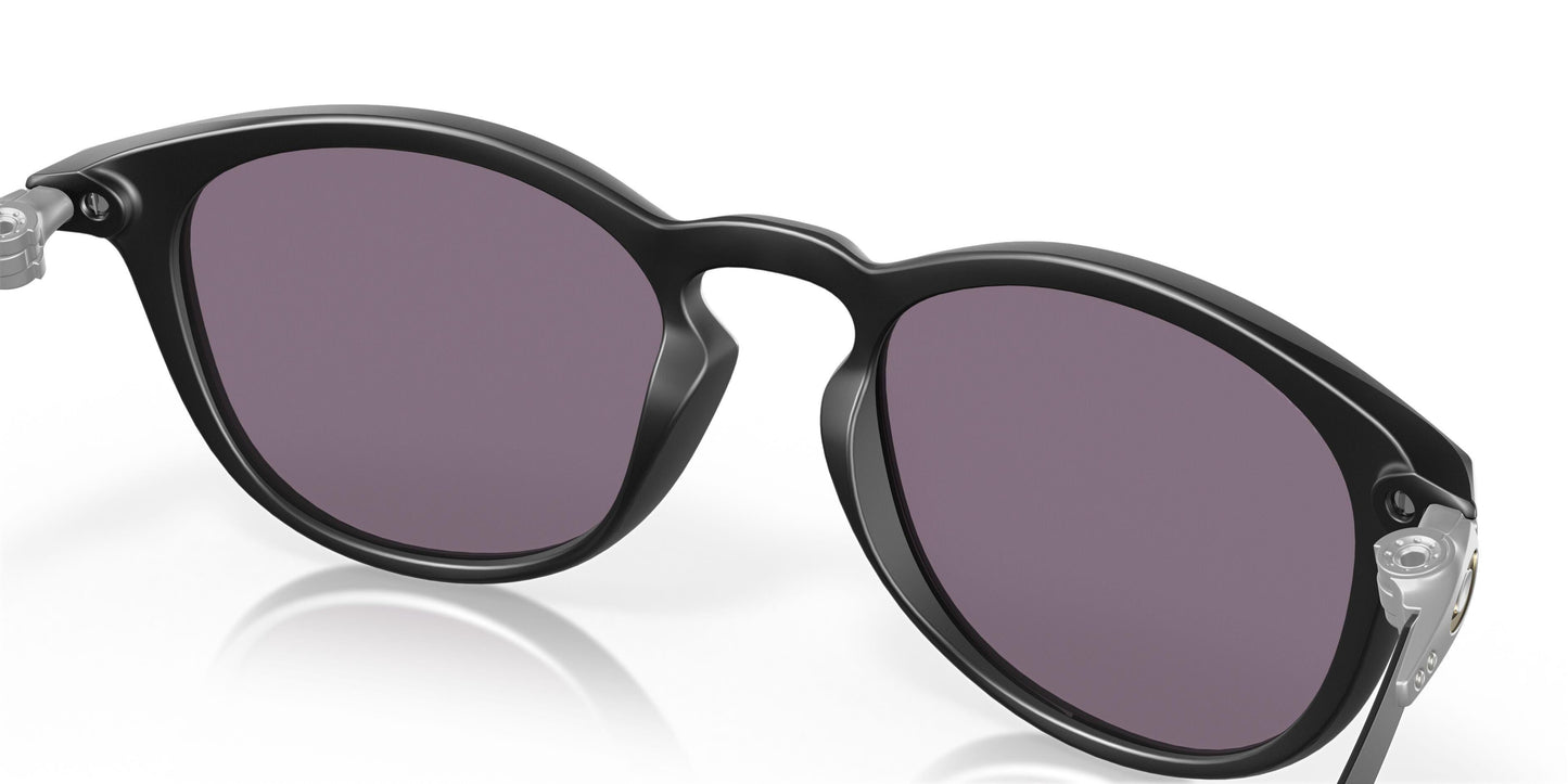 Oakley Pitchman R 9439 Sunglasses